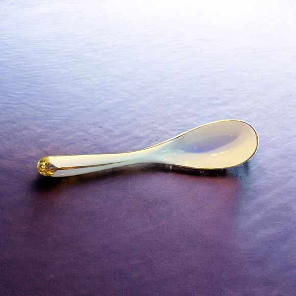 Porcelain Soup Spoon-White w Gold-Replacement Single-Rice-Noodle-Asian-Wonton - Picture 2 of 4